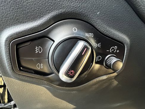 Used 2016 Audi Q5 2.0T Premium Plus w/ Premium Plus Package image 15