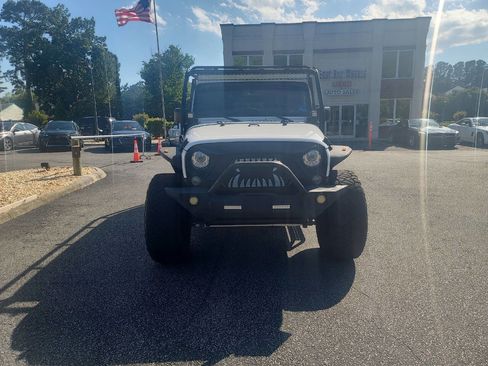 Used 2017 Jeep Wrangler Unlimited Sport w/ Quick Order Package 24S AWD/4WD image 2