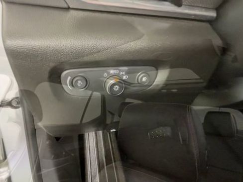 Used 2019 Chevrolet Traverse Premier w/ Redline Edition AWD/4WD image 23