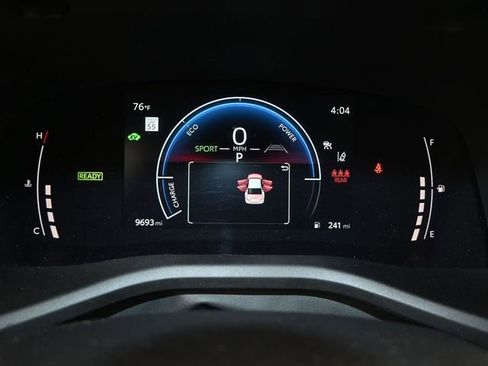 Used 2025 Toyota Camry SE image 7