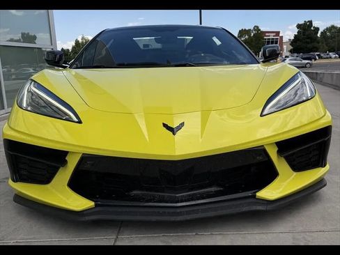 Used 2023 Chevrolet Corvette Stingray Premium Conv w/ Z51 Performance Package RWD image 4