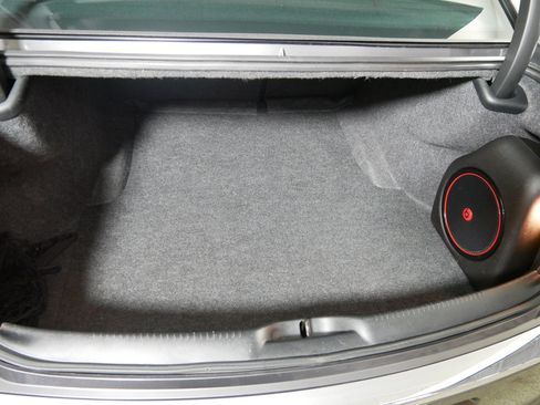 Used 2014 Chrysler 300 AWD w/ Driver Convenience Group image 18