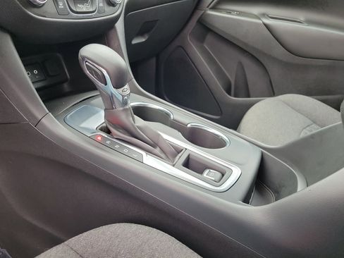 Used 2022 Chevrolet Equinox LT FWD image 28