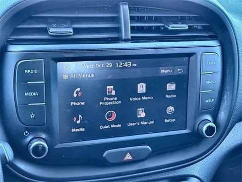 Used 2022 Kia Soul LX image 28