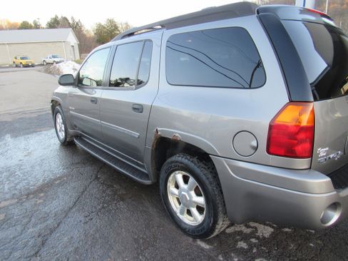Used 2006 GMC Envoy XL SLE image 8
