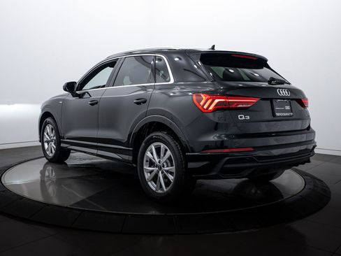 Certified 2025 Audi Q3 2.0T Premium Plus w/ Premium Plus Package image 5