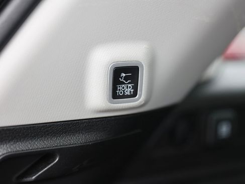 Used 2024 Jeep Grand Cherokee Limited 4xe image 17