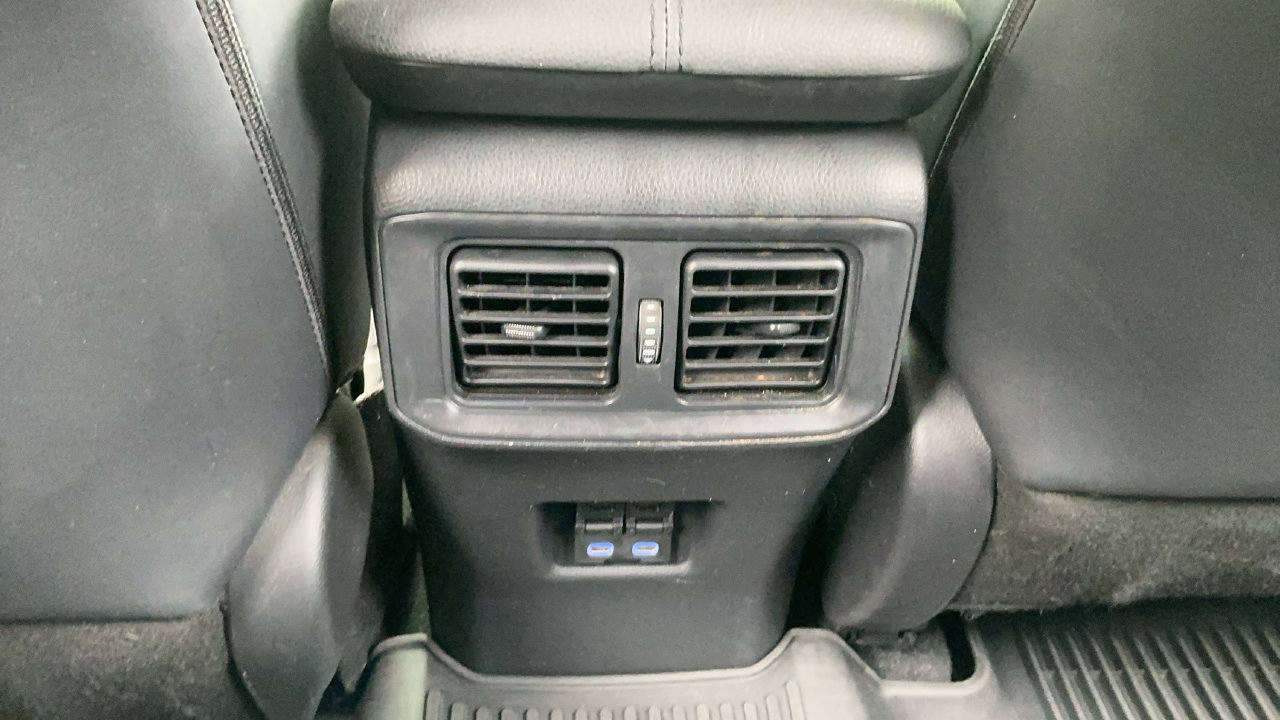 Used 2022 Toyota RAV4 XSE AWD/4WD image 9