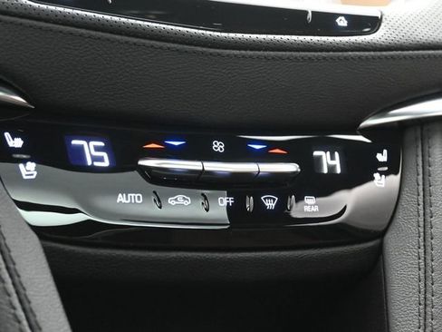 Used 2025 Cadillac XT5 Sportv w/ Technology Package image 19