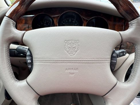 Used 2001 Jaguar XJ Supercharged RWD image 94