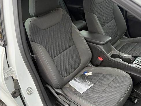 Used 2023 Chevrolet Bolt EUV LT image 7