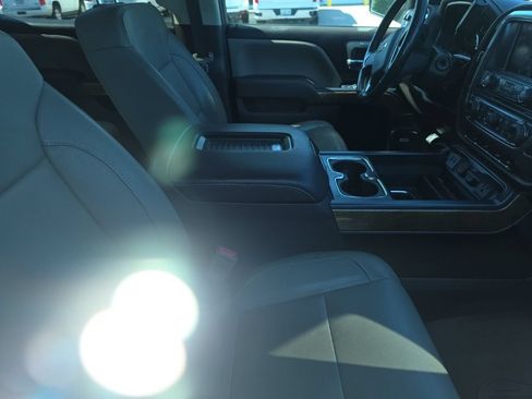 Used 2018 Chevrolet Silverado 1500 LTZ w/ Sport Package AWD/4WD image 9