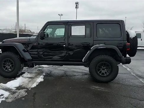 Used 2024 Jeep Wrangler Unlimited Rubicon image 6