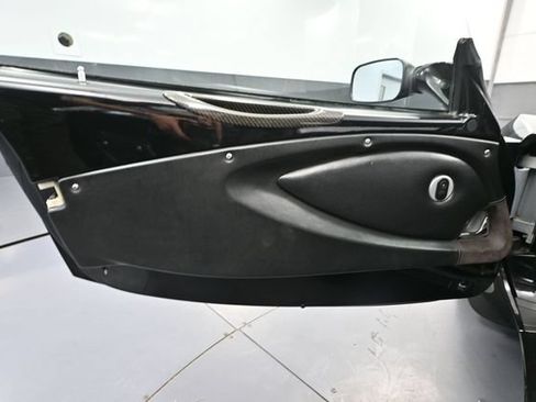 Used 2006 Lotus Elise RWD image 13