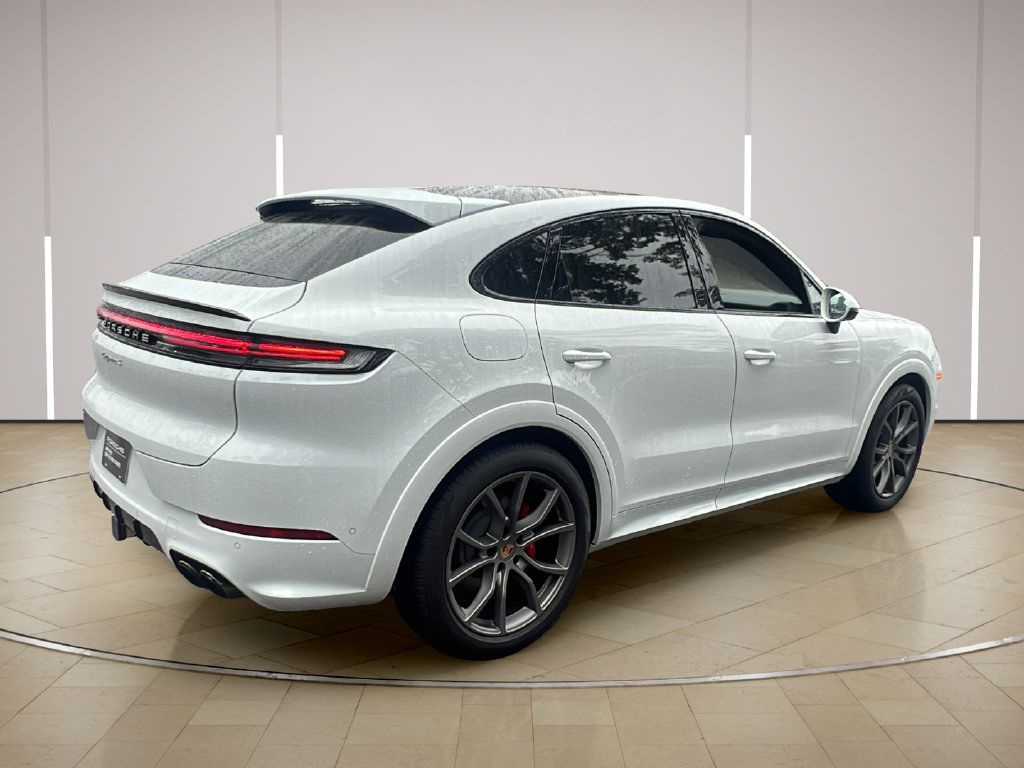 Certified 2026 Porsche Cayenne S AWD/4WD image 7