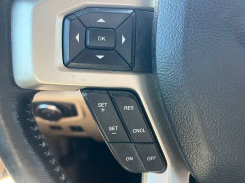 Used 2019 Ford F250 Lariat w/ Lariat Ultimate Package AWD/4WD image 22