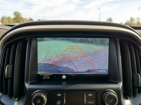 Used 2021 GMC Canyon Denali image 22