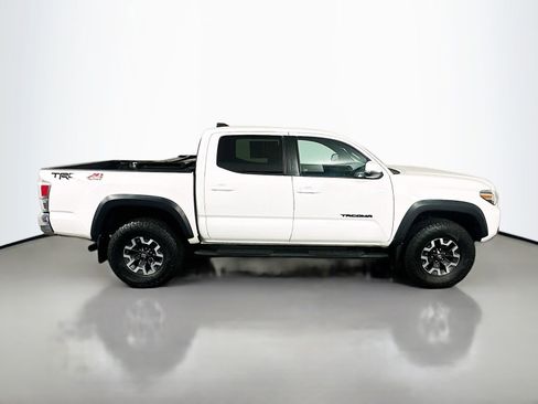 Used 2021 Toyota Tacoma TRD Off-Road AWD/4WD image 8