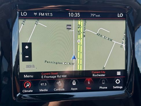 Used 2020 Jeep Cherokee Overland w/ Technology Group AWD/4WD image 3