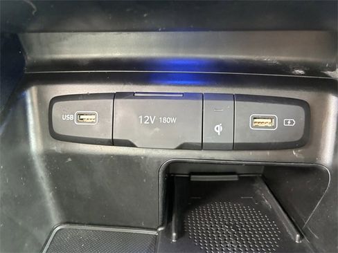 Used 2022 Hyundai Santa Cruz Limited image 28