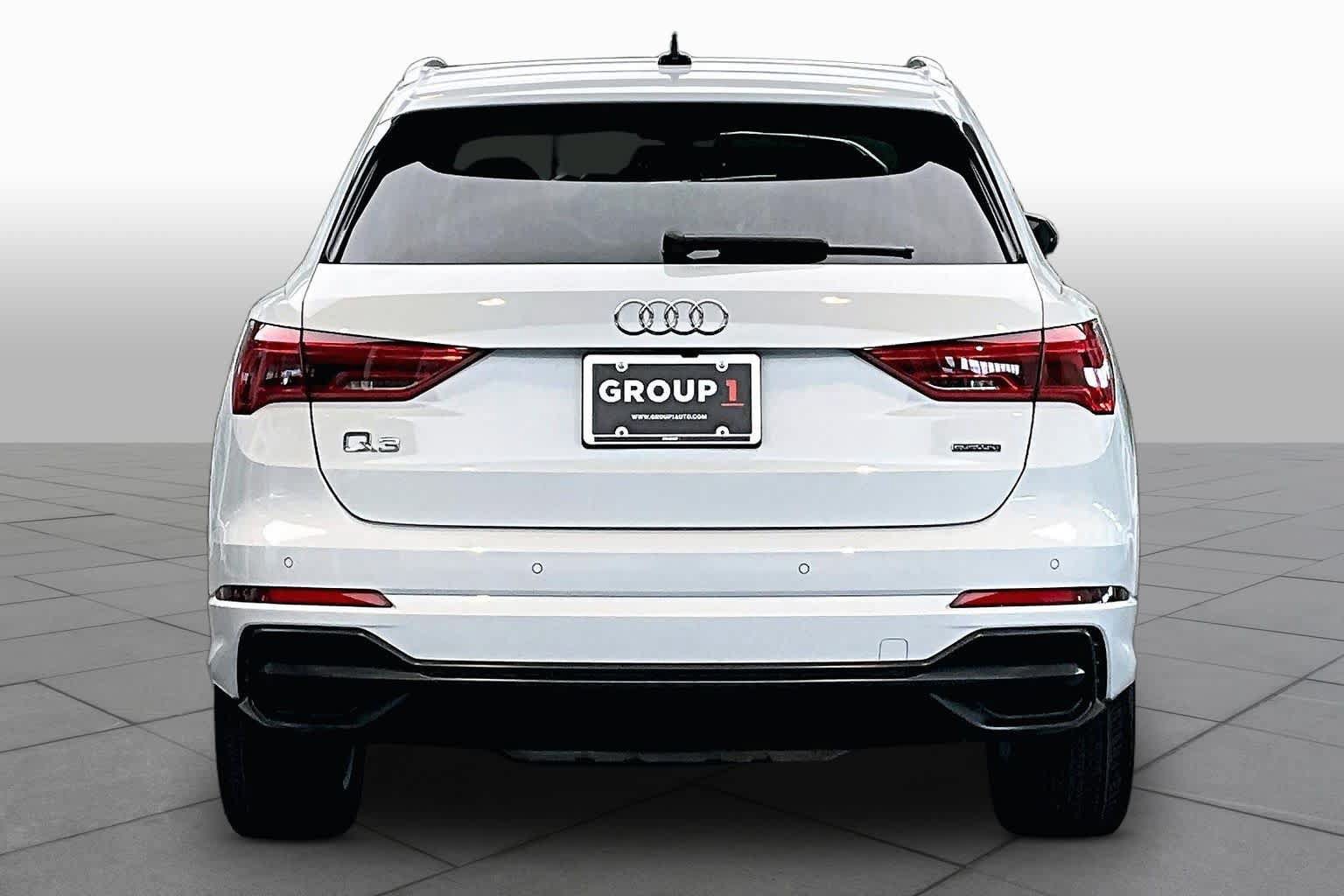 Used 2022 Audi Q3 2.0T Premium Plus w/ Premium Plus Package AWD/4WD image 5