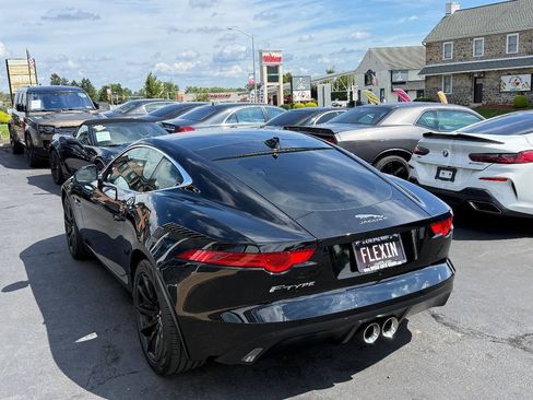 Used 2017 Jaguar F-TYPE Coupe RWD image 5