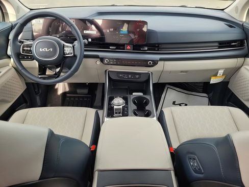 New 2026 Kia Carnival EX image 8