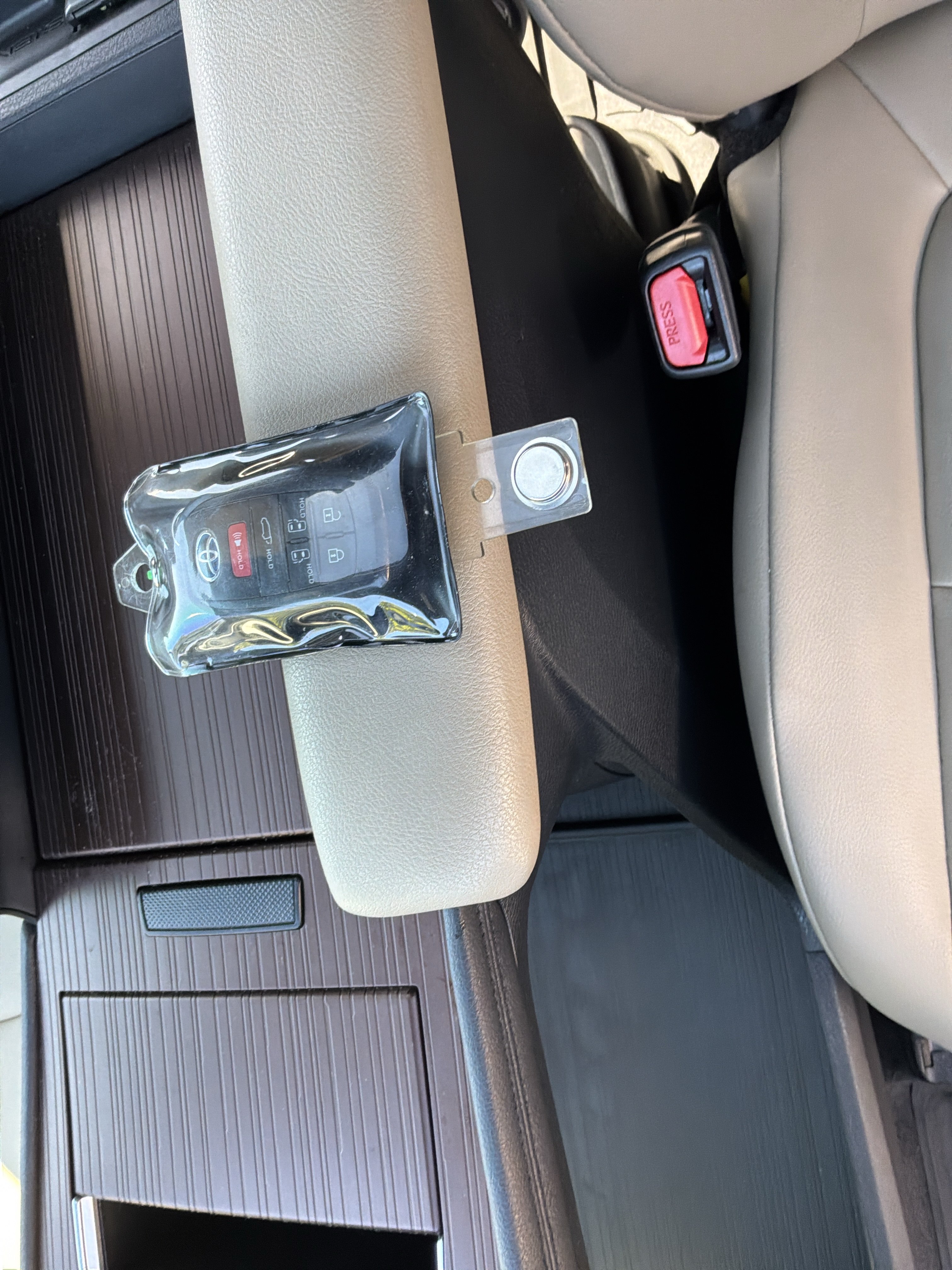 Used 2021 Toyota Sienna XLE FWD image 37