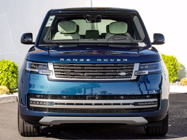 New 2026 Land Rover Range Rover Autobiography AWD/4WD image 3