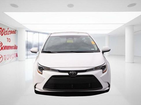 Certified 2025 Toyota Corolla LE image 4