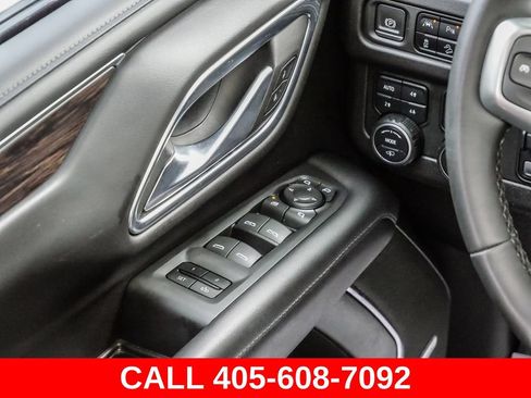 Used 2023 Chevrolet Suburban Z71 w/ Off-Road Capability Package AWD/4WD image 34