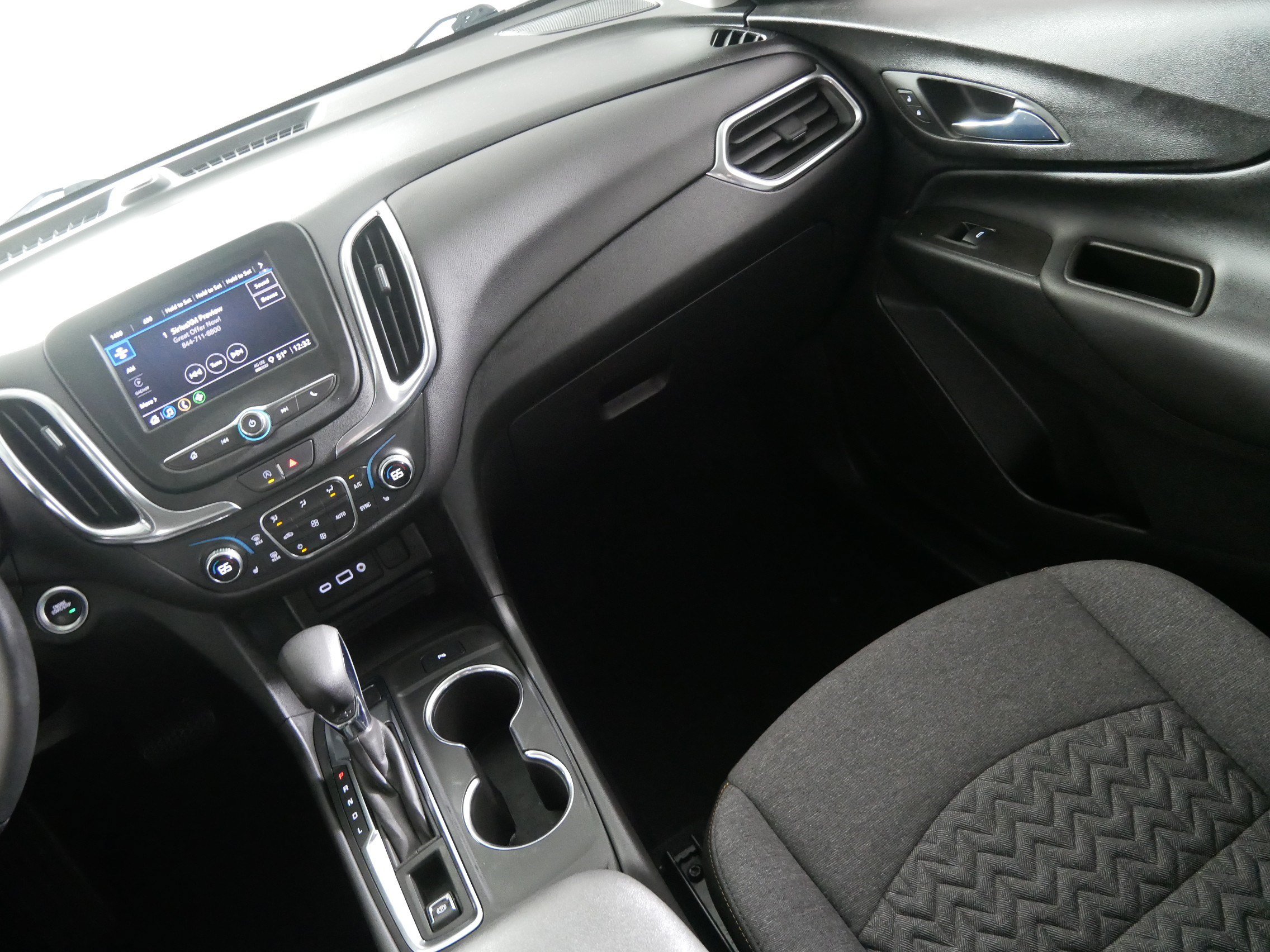 Used 2023 Chevrolet Equinox LT AWD/4WD image 11