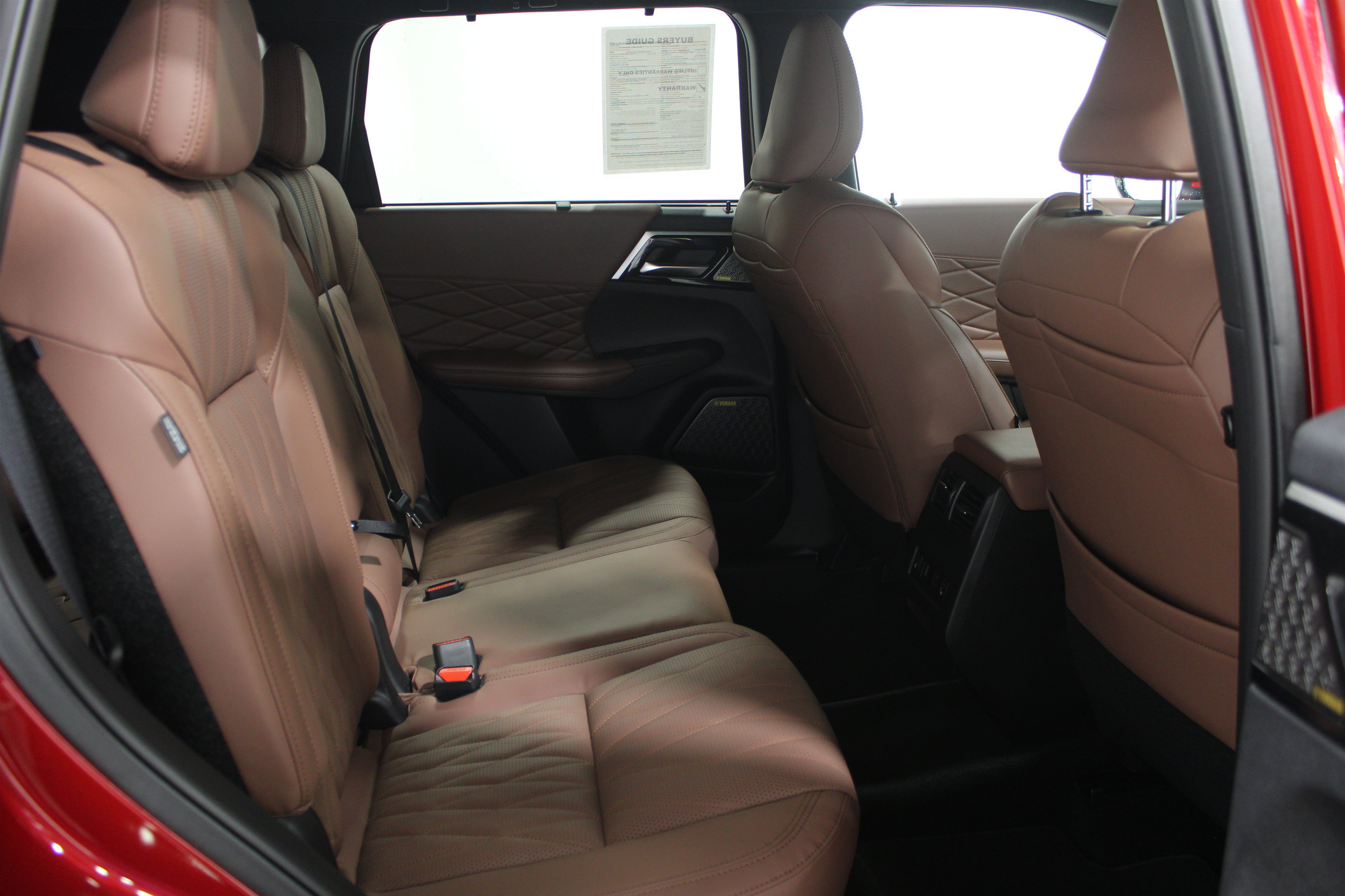 Used 2025 Mitsubishi Outlander AWD image 35