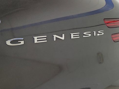 Used 2022 Genesis GV70 2.5T w/ Select Package image 7