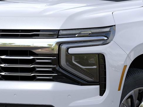 New 2026 Chevrolet Suburban Premier image 10