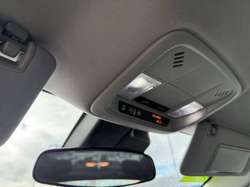 Used 2024 Chevrolet Malibu LT image 27