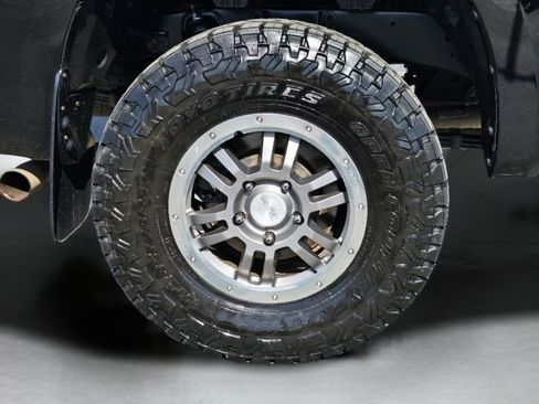 Used 2011 Toyota Tundra Limited w/ Platinum Pkg AWD/4WD image 29