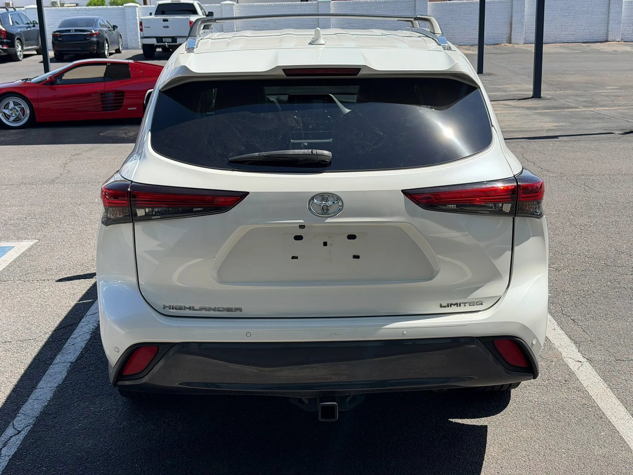 Used 2020 Toyota Highlander Limited FWD image 8