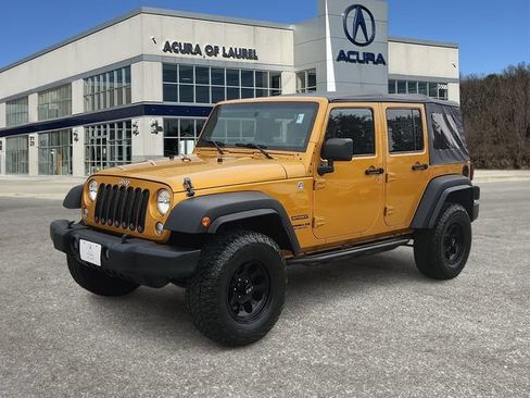 Used 2014 Jeep Wrangler Unlimited Sport w/ Quick Order Package 23S AWD/4WD image 3