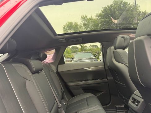 Used 2025 Cadillac Optiq Sport 2 w/ LPO, Floor Liner Package AWD/4WD image 14