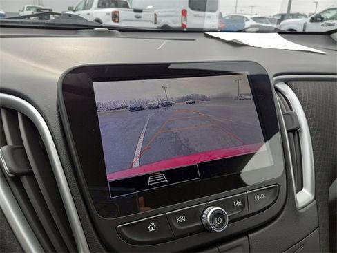 Used 2024 Chevrolet Malibu LT image 19