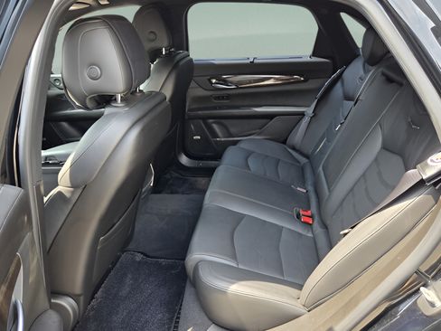 Certified 2018 Cadillac CT6 Luxury AWD/4WD image 10