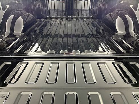 New 2026 RAM 1500 4x4 Crew Cab image 25