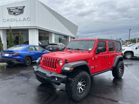 Used 2018 Jeep Wrangler Unlimited Sport S image 2