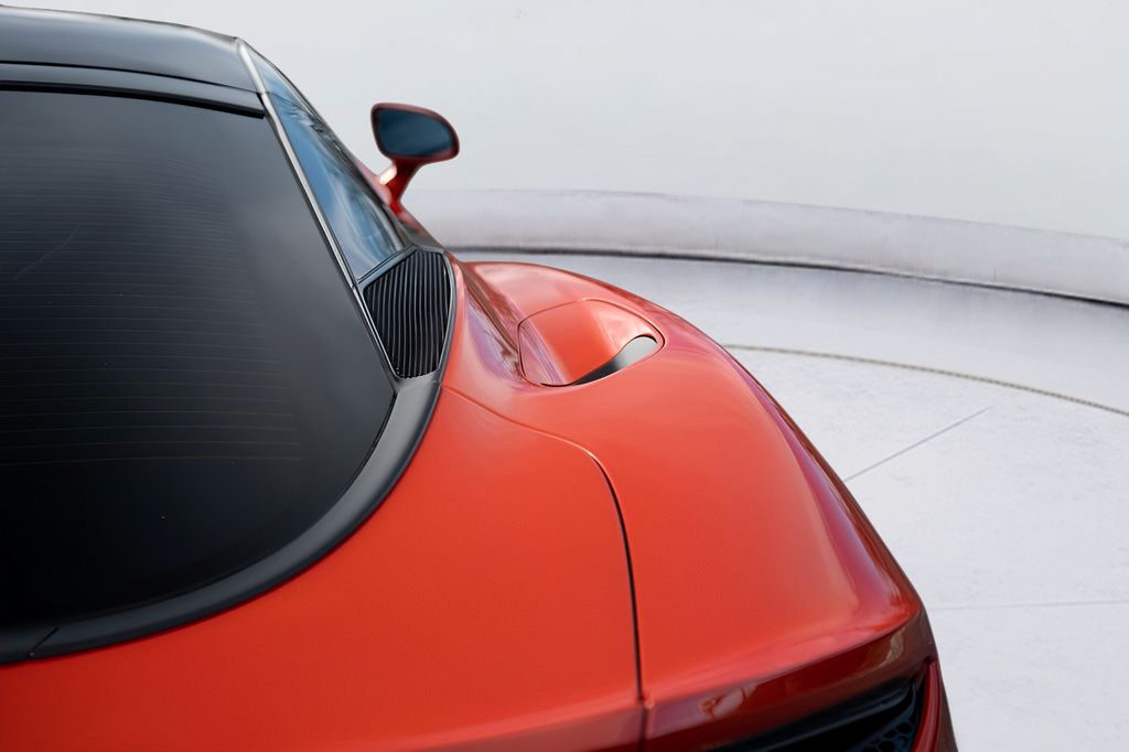 Used 2023 McLaren GT RWD image 29