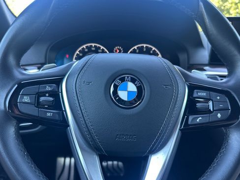 Used 2019 BMW 540i w/ Executive Package RWD image 29