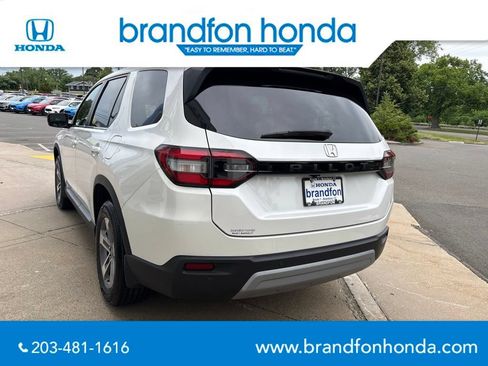 Used 2023 Honda Pilot EX-L image 4