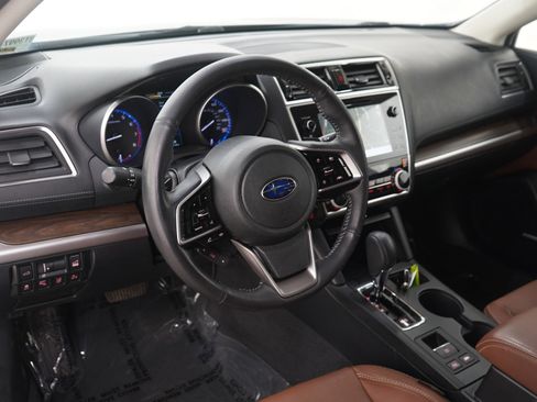 Used 2019 Subaru Outback 3.6R Touring w/ Popular Package #3A image 24