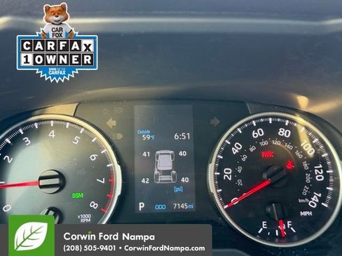 Used 2022 Toyota RAV4 XLE Premium image 13