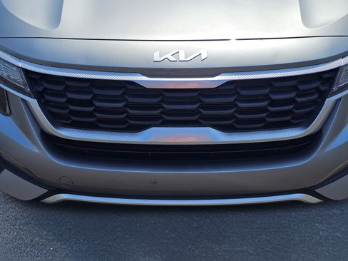 Used 2023 Kia Seltos LX AWD/4WD image 3